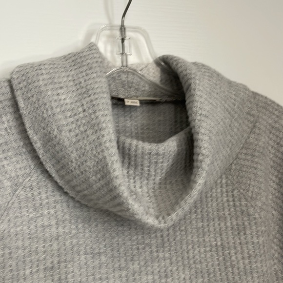 Loft Cowl neck Waffle Shirt Size M - Picture 4 of 7